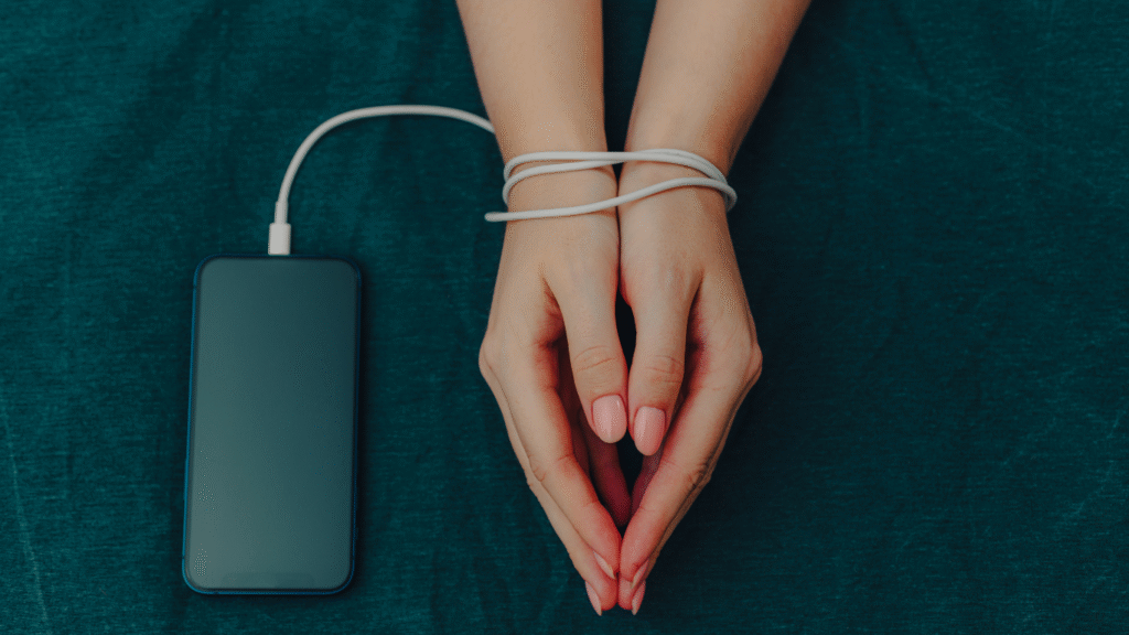 Digital Addiction - Neeuz